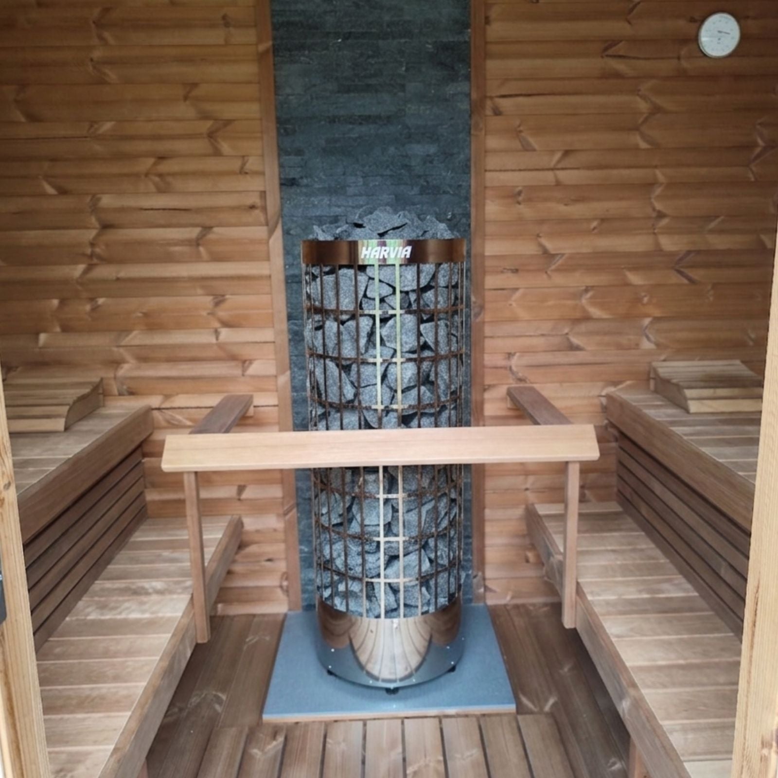 Cube Premium Gartensauna mit leistungsstarkem Harvia Cilindro Elektroofen