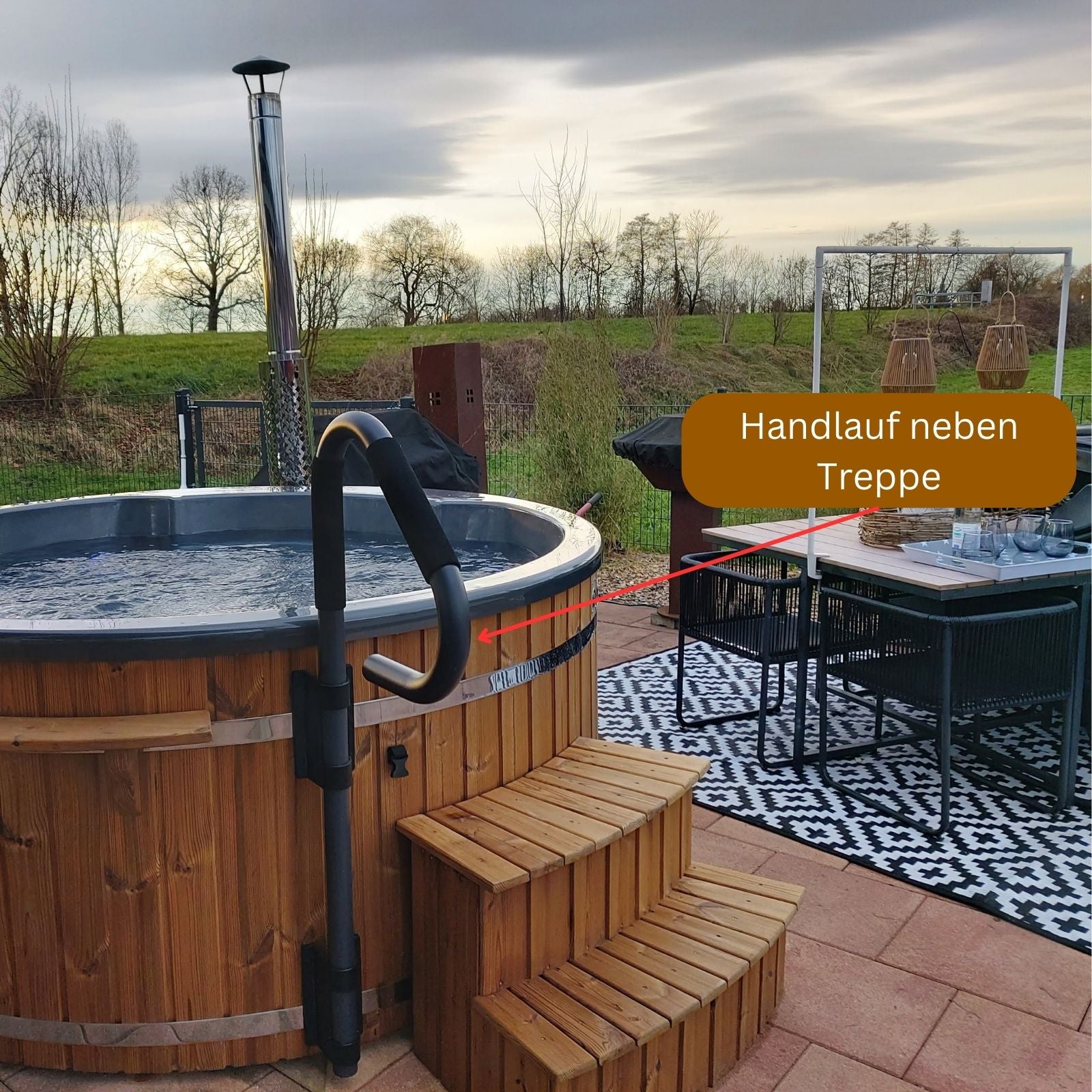 Handlauf fuer Treppe fuer Hot Tub