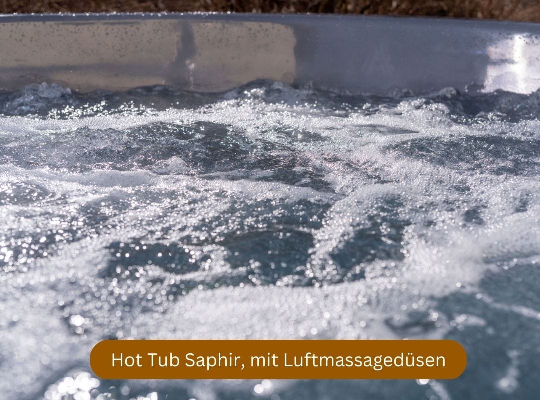 Hot Tub Holzklusiv Saphir mit integriertem Holzofen, mit Luftmassagedüsen