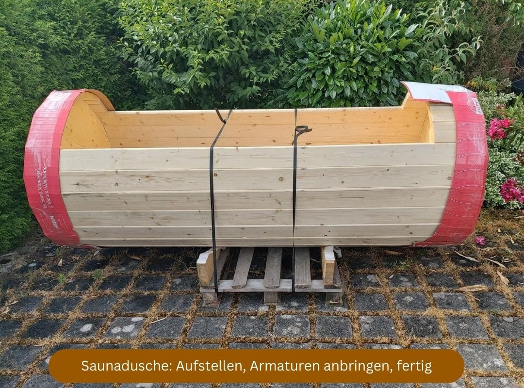 Saunadusche fertig montiert, auch als Gartendusche benutzbar